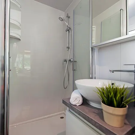 Eurocamp Mobile Homes At Campsite Puntica 3*