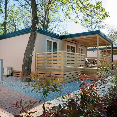 Eurocamp Mobile Homes At Campsite Puntica 3* Funtana